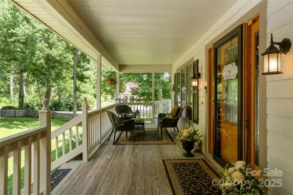 Hendersonville, NC 28792,350 Winding Way LN