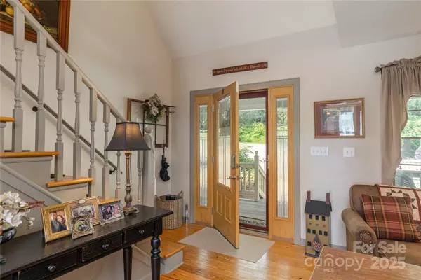 Hendersonville, NC 28792,350 Winding Way LN