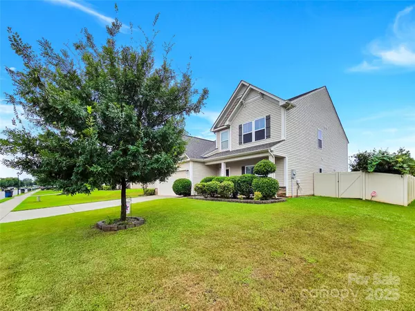 Statesville, NC 28677,183 Water Ski DR