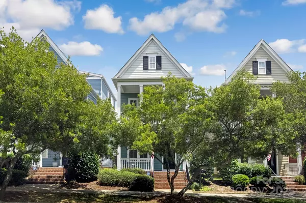 713 E 8th ST, Charlotte, NC 28202