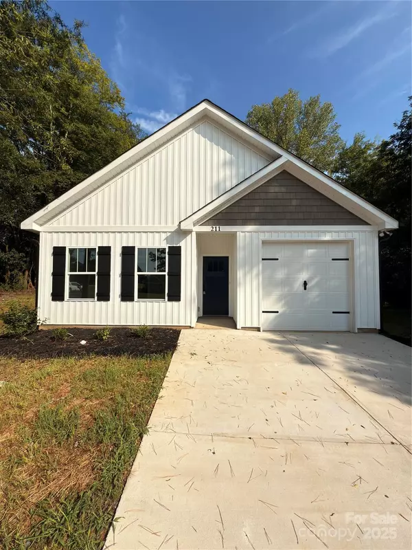 Norwood, NC 28128,211 Acorn Acres RD