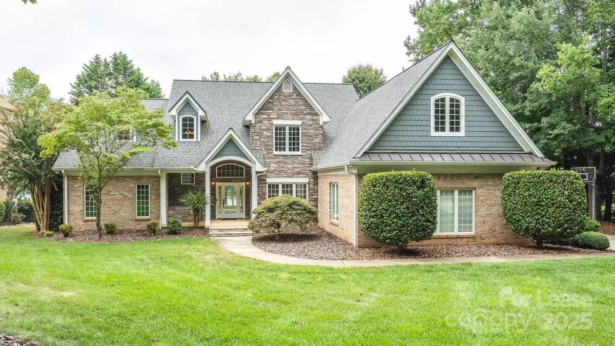 Mooresville, NC 28117,112 Cedar Bluff LN