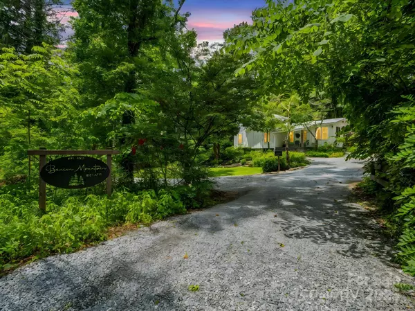 Hendersonville, NC 28739,2525 Kanuga RD