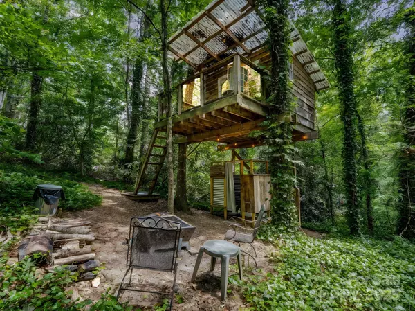Hendersonville, NC 28739,2525 Kanuga RD