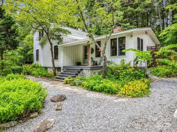 2525 Kanuga RD, Hendersonville, NC 28739