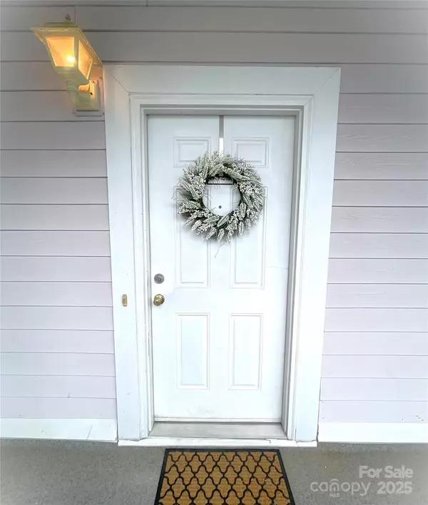 Charlotte, NC 28213,9022 Meadow Vista RD