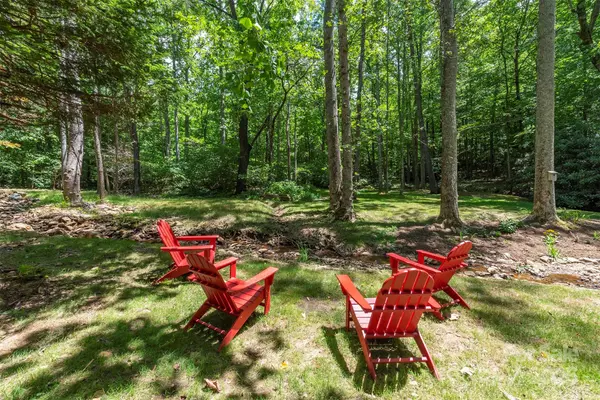 Swannanoa, NC 28778,290 Patton Hill RD