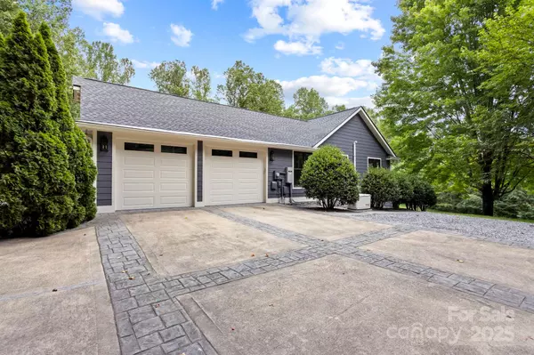 Flat Rock, NC 28731,301 Winding Meadows DR