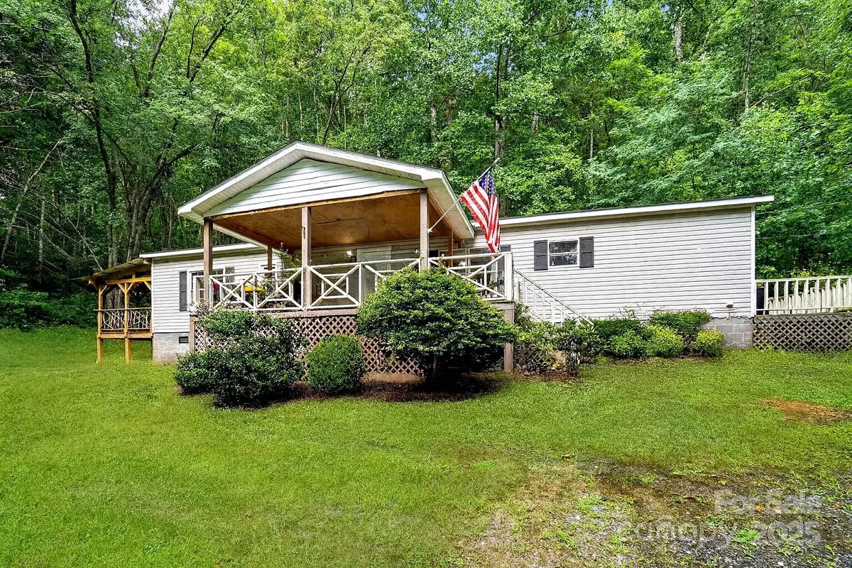 Tuckasegee, NC 28783,125 Stargazer LN