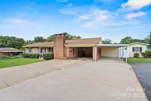 Hickory, NC 28602,408 29th Street PL SW