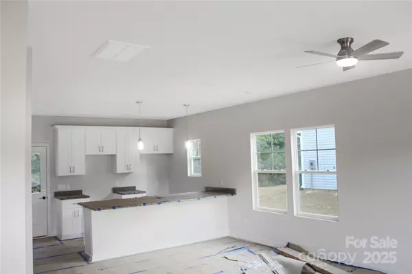 Salisbury, NC 28114,1009 Hunt LN