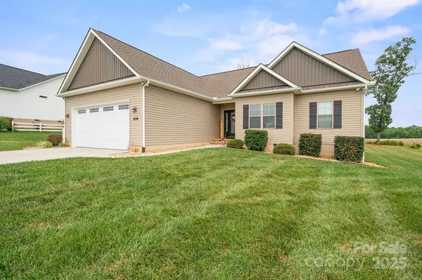 Statesville, NC 28625,163 Castle Pines LN