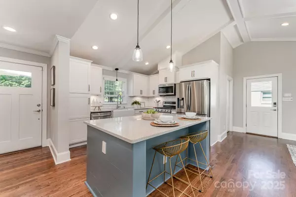 Charlotte, NC 28210,7509 Woodstream DR