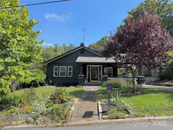 74 Brownwood AVE, Asheville, NC 28806