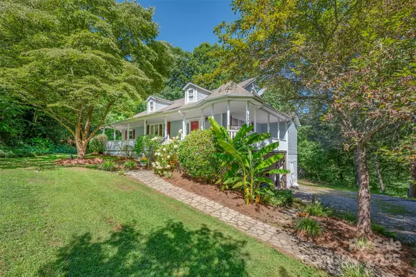 7265 Naguib Amin ST, Hickory, NC 28602