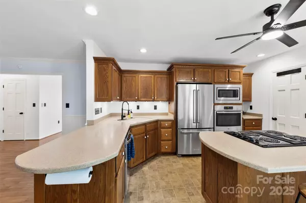 Cherryville, NC 28021,120 Windy Hill DR