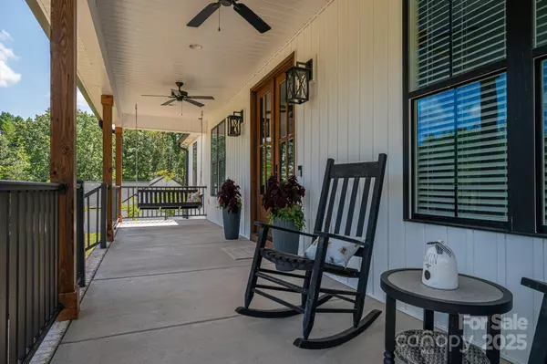 Clover, SC 29710,5182 Star Magnolia CT