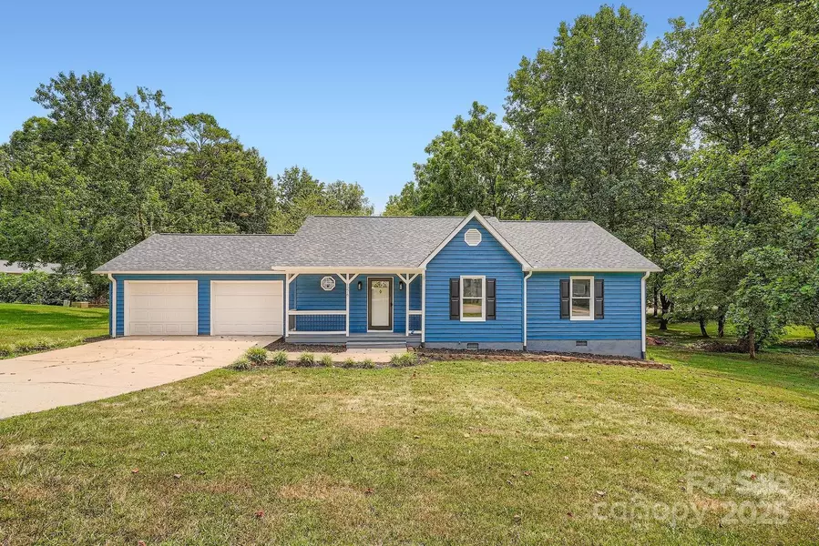 1276 Hidden Creek CIR, Hickory, NC 28602