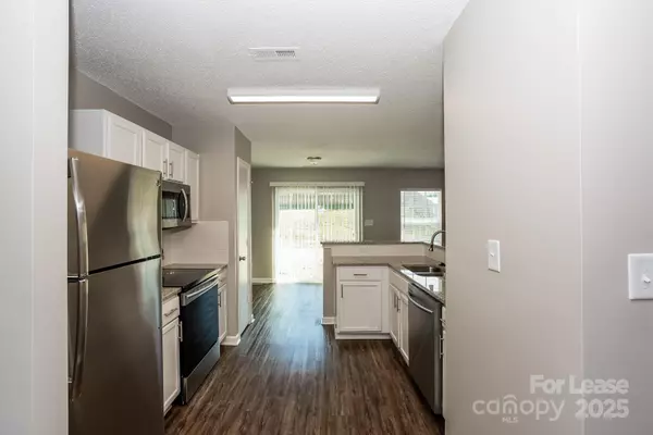 Charlotte, NC 28213,2039 Pimpernel RD