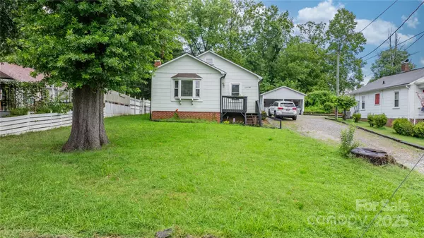 Lenoir, NC 28645,114 Virginia ST NW