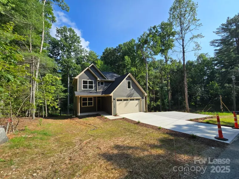 138 Elson AVE, Hendersonville, NC 28739