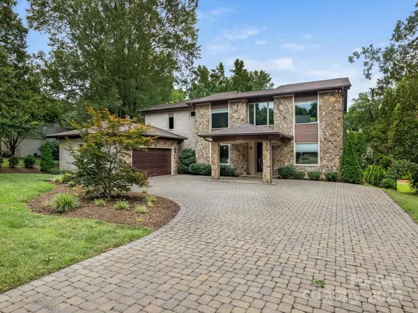 2011 Sharon AVE, Charlotte, NC 28211