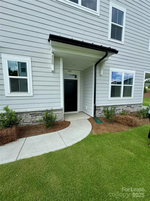 9714 Munsing DR, Charlotte, NC 28269