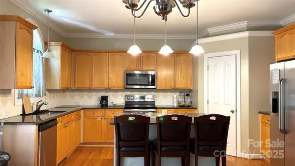 Charlotte, NC 28277,10527 Kilchurn CT