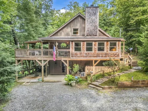 Brevard, NC 28712,656 Cardinal RD
