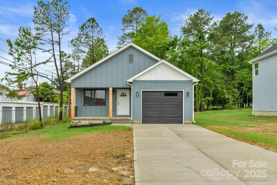 101 Churchill DR, Kings Mountain, NC 28086