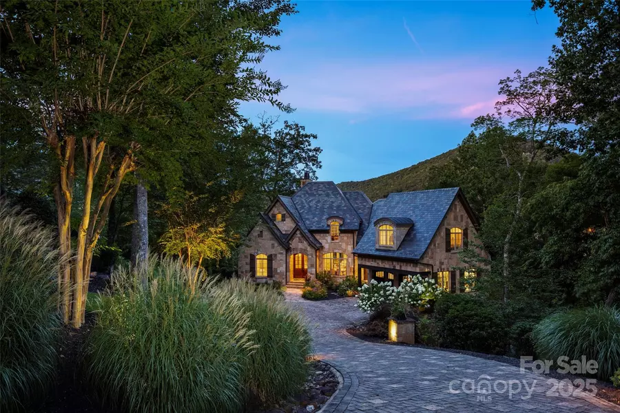1829 Bella Vista CT, Arden, NC 28704
