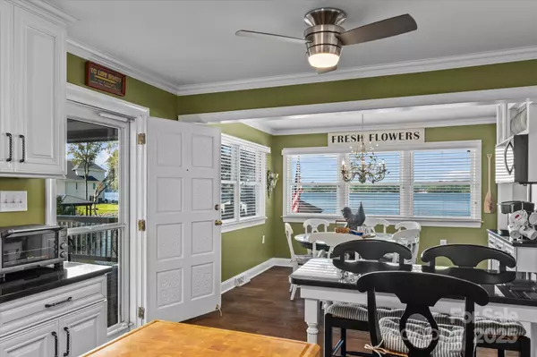 Mooresville, NC 28117,754 Lakeview Shores LOOP