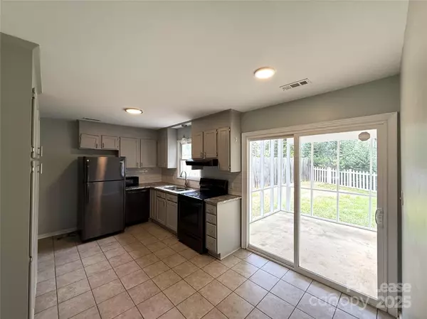 Davidson, NC 28036,420 Beaty ST