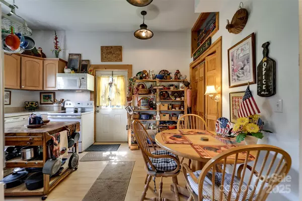 Whittier, NC 28789,54 Barnwood WAY