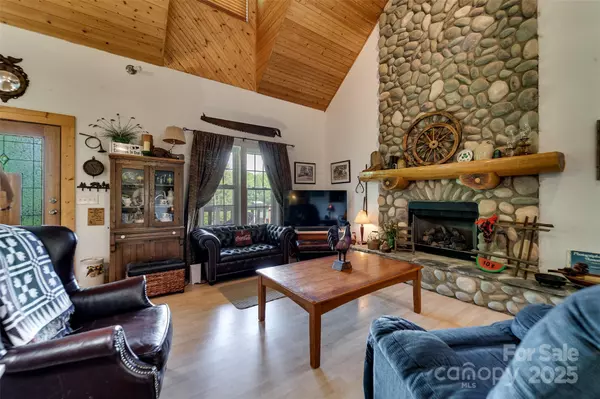 Whittier, NC 28789,54 Barnwood WAY