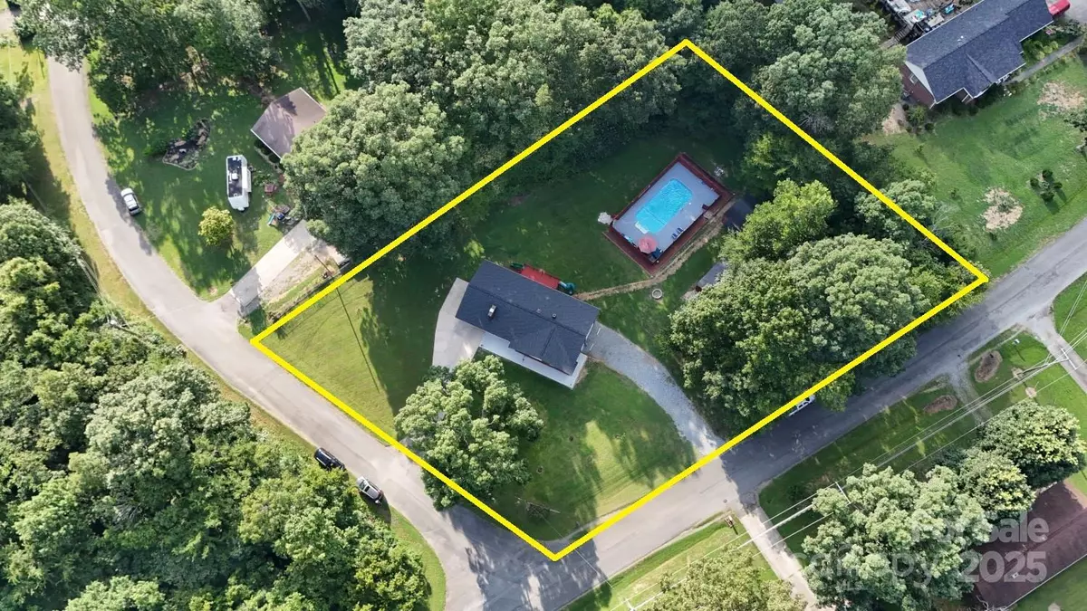 Lexington, NC 27292,410 Queens DR #27 & 28