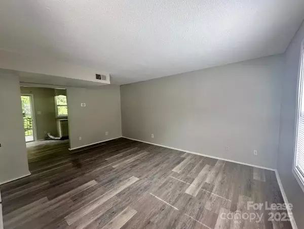 Kannapolis, NC 28081,1497 Sherwood DR