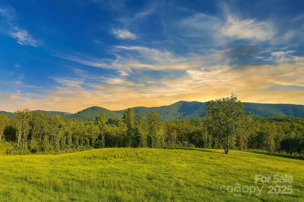 Casar, NC 28020,221, 219 McNeilly RD