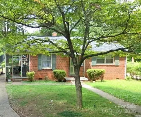 345 Fannie CIR, Charlotte, NC 28205