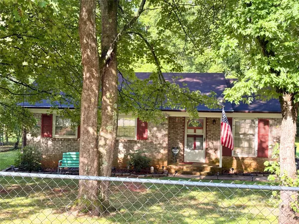 Conover, NC 28613,1113 13th ST NW