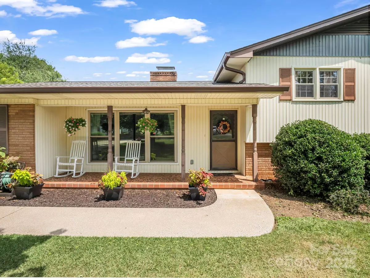 Mooresboro, NC 28114,1009 High Shoals Church RD