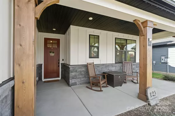 Tega Cay, SC 29708,123 Windy Dell DR