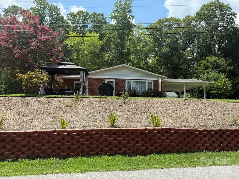 108 Scott ST, Morganton, NC 28655