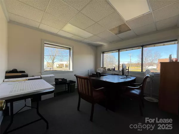 Charlotte, NC 28273,340 Crompton ST