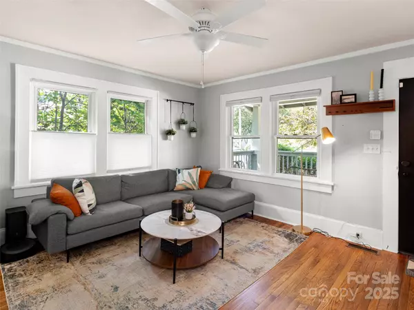 Asheville, NC 28806,112 Swannanoa AVE