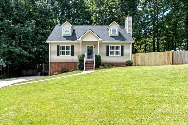 Winston Salem, NC 27106,5027 Heidelbury CT
