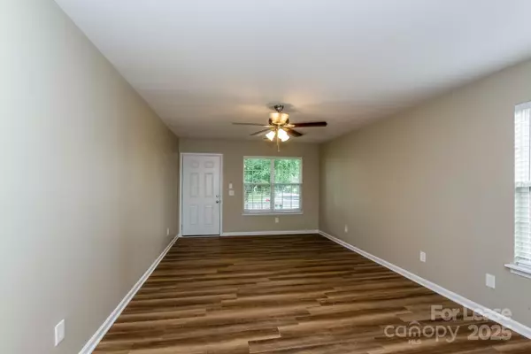 Kannapolis, NC 28083,364 Wood AVE