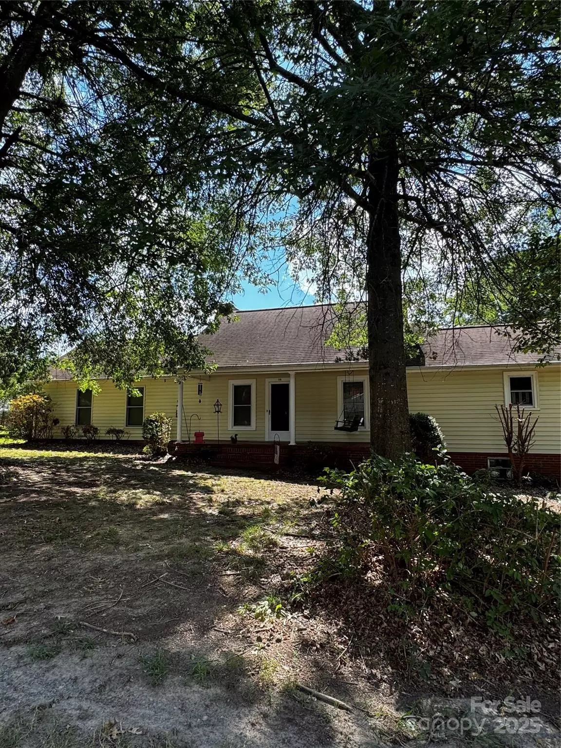 Kannapolis, NC 28081,406 Alpine ST