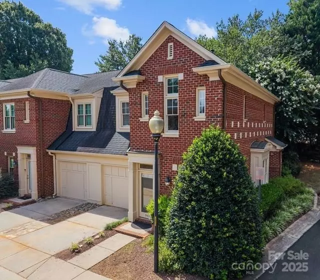 845 Park Slope DR, Charlotte, NC 28209