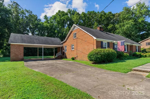 Charlotte, NC 28227,7628 Rolling Hill RD